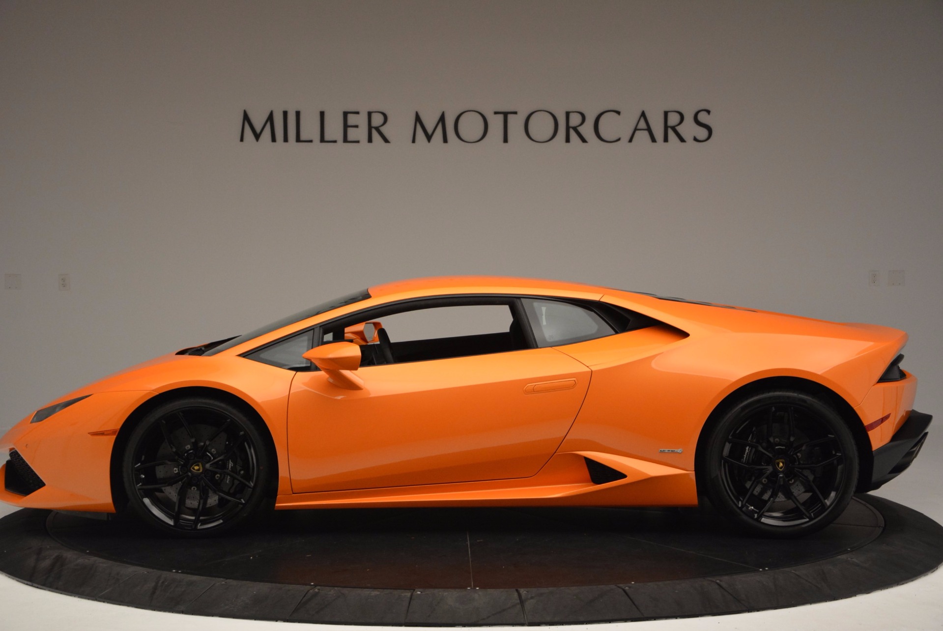 Pre Owned 2015 Lamborghini Huracan Lp 610 4 For Sale Special Pricing Alfa Romeo Of Westport Stock 7099